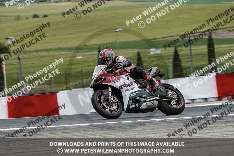 cadwell no limits trackday;cadwell park;cadwell park photographs;cadwell trackday photographs;enduro digital images;event digital images;eventdigitalimages;navarra;no limits trackdays;peter wileman photography;racing digital images;trackday digital images;trackday photos